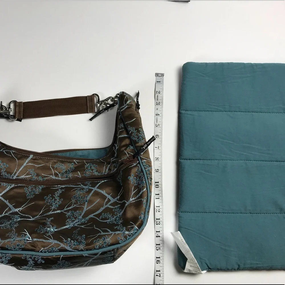 Petunia Pickle Bottom diaper bag‎ - Picture 2 of 8